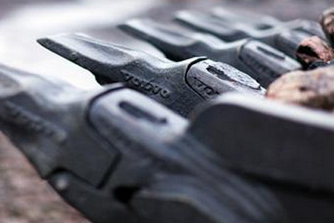 沃爾沃鬥齒系統